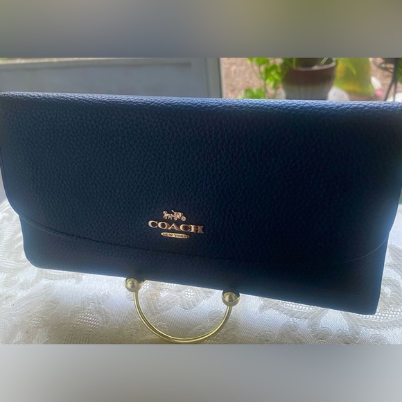 Coach Wallet and Check book •
3 fold Wallet • Carriage Logo - Picture 3 of 15